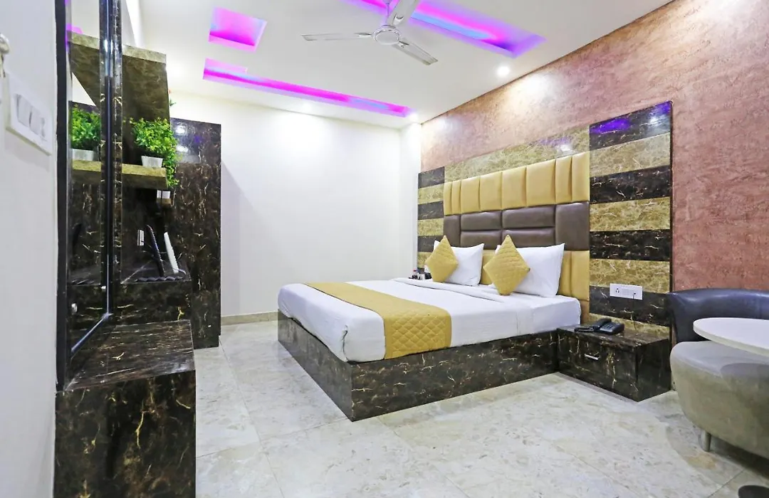 Hotel Grand La Casa Near Igi Airport-1
