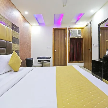 Hotel Grand La Casa Near Igi Airport-3